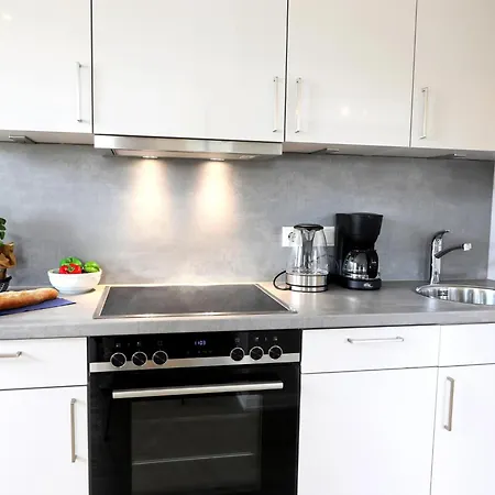 Andreas-nielsen-str. 12, W1 *